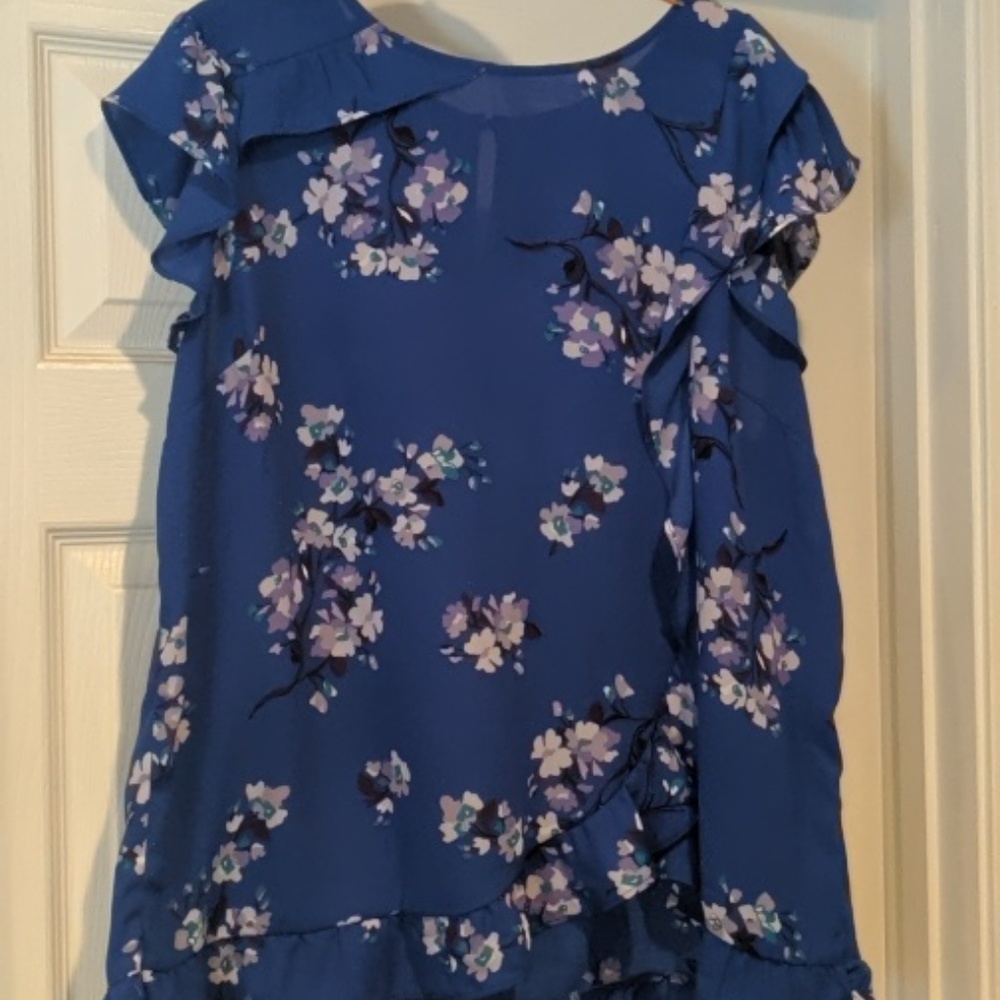 Liz Claiborne Floral Ruffle Top